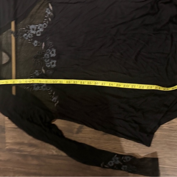 Free People Flowy Dressy Top w Lace/Mesh Inset size M - Picture 3 of 5